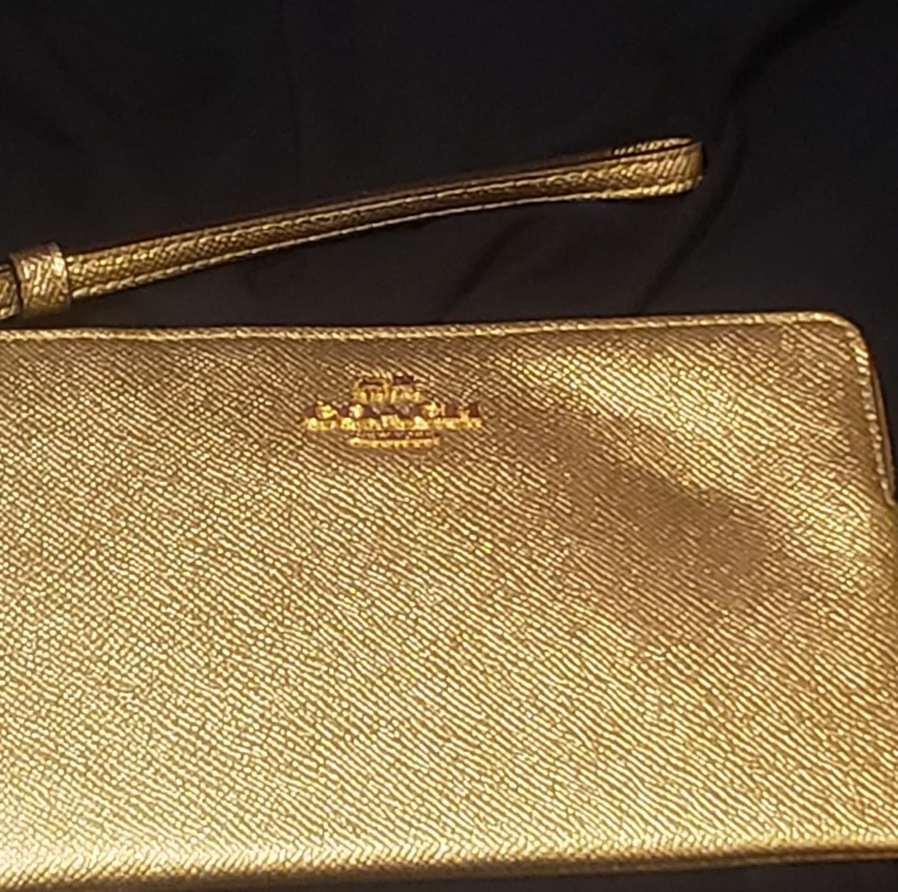 Coach Wristlet - Picture 1 of 5
